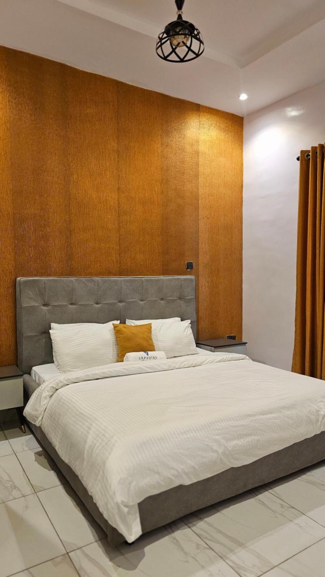 Sapphire Residences By Crystal Ikeja Exterior foto